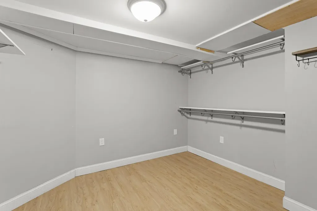 50 Haigh Avenue Salem NH 03079