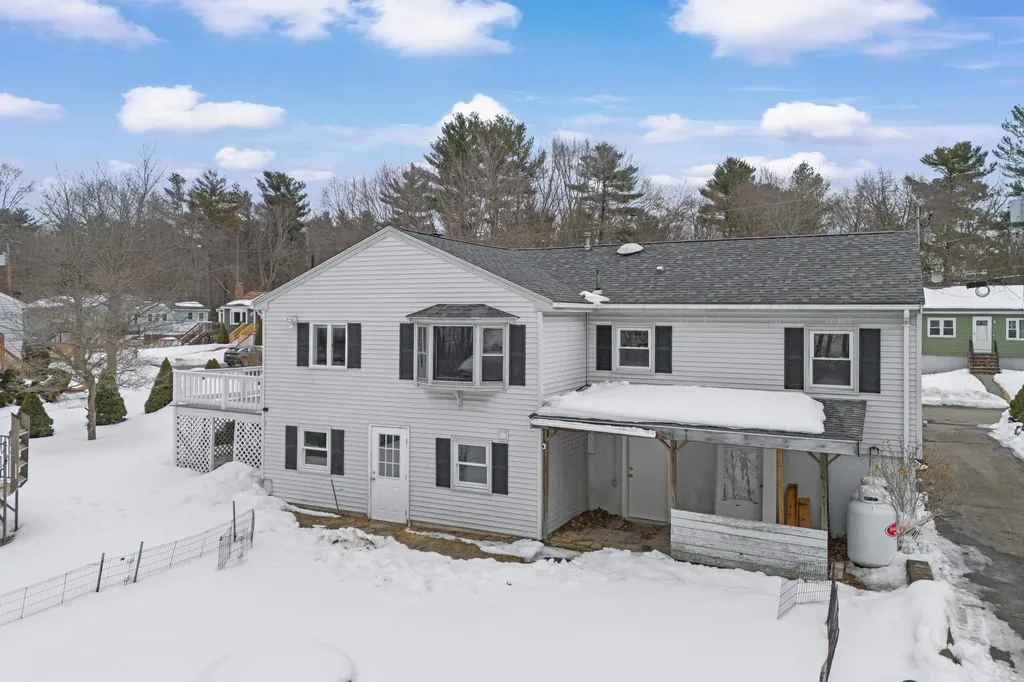 50 Haigh Avenue Salem NH 03079