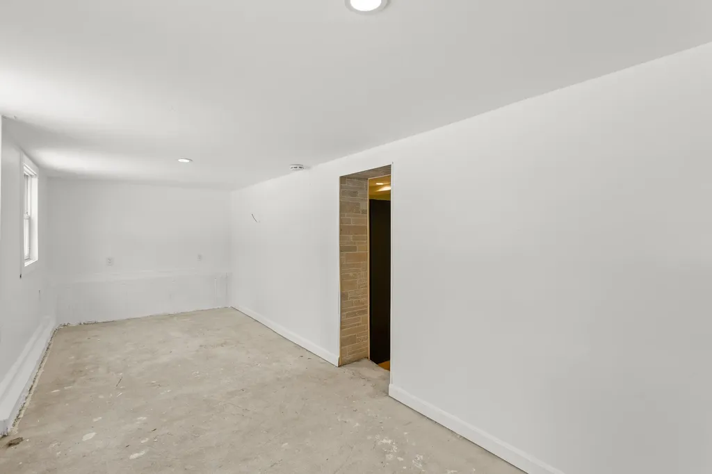 50 Haigh Avenue Salem NH 03079