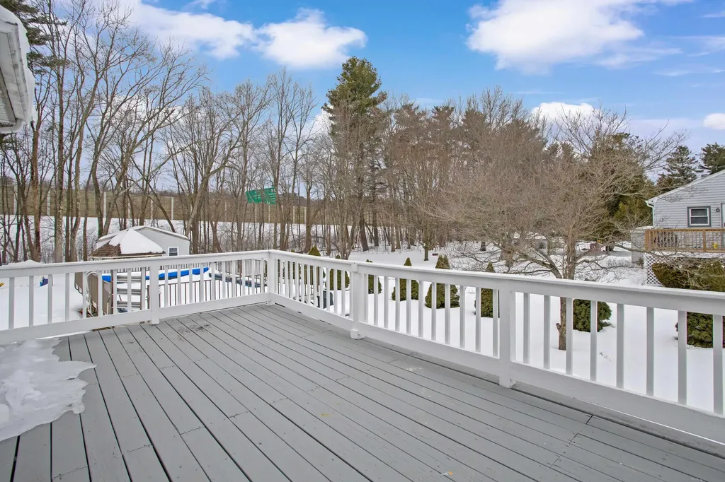 50 Haigh Avenue Salem NH 03079