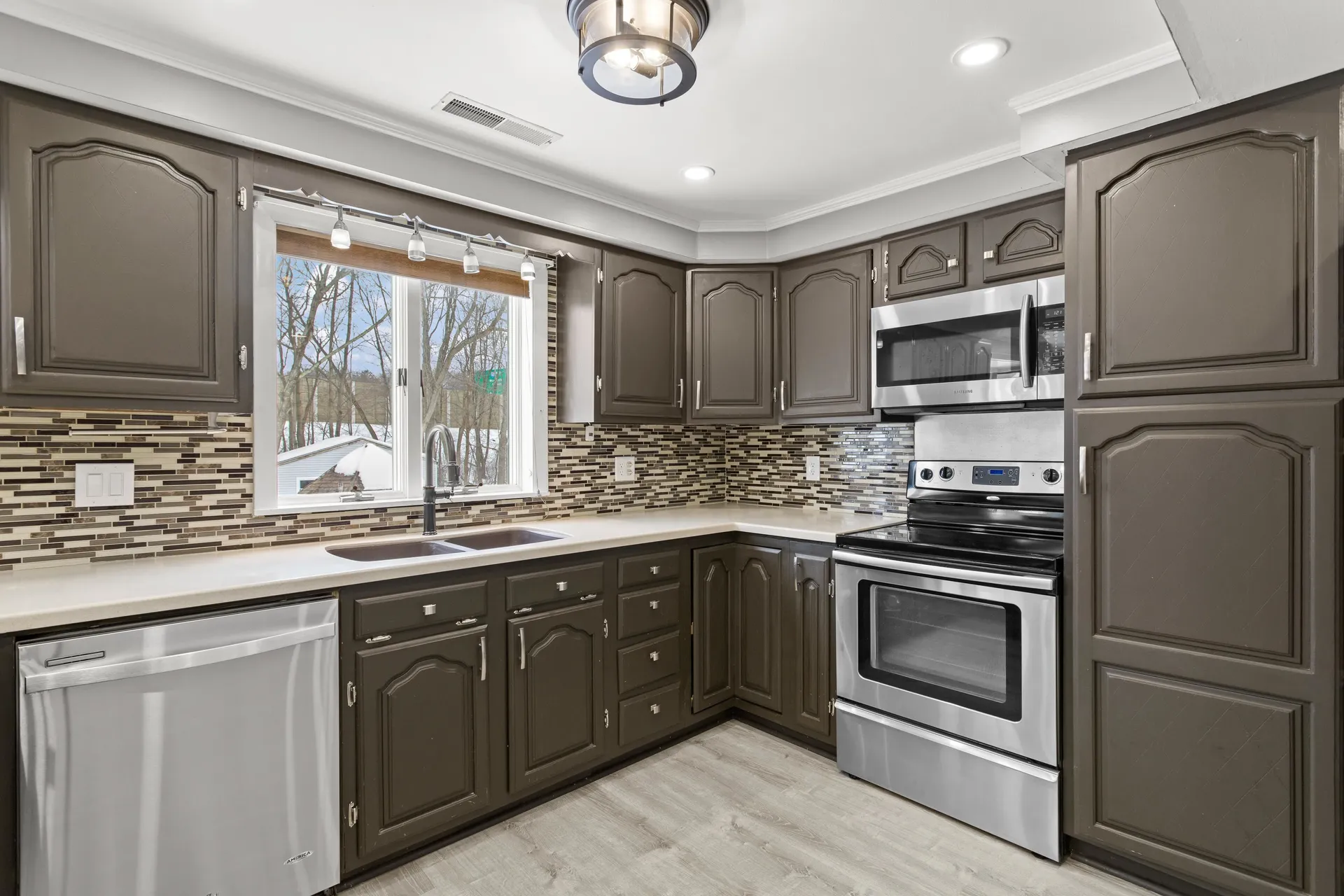 50 Haigh Avenue Salem NH 03079