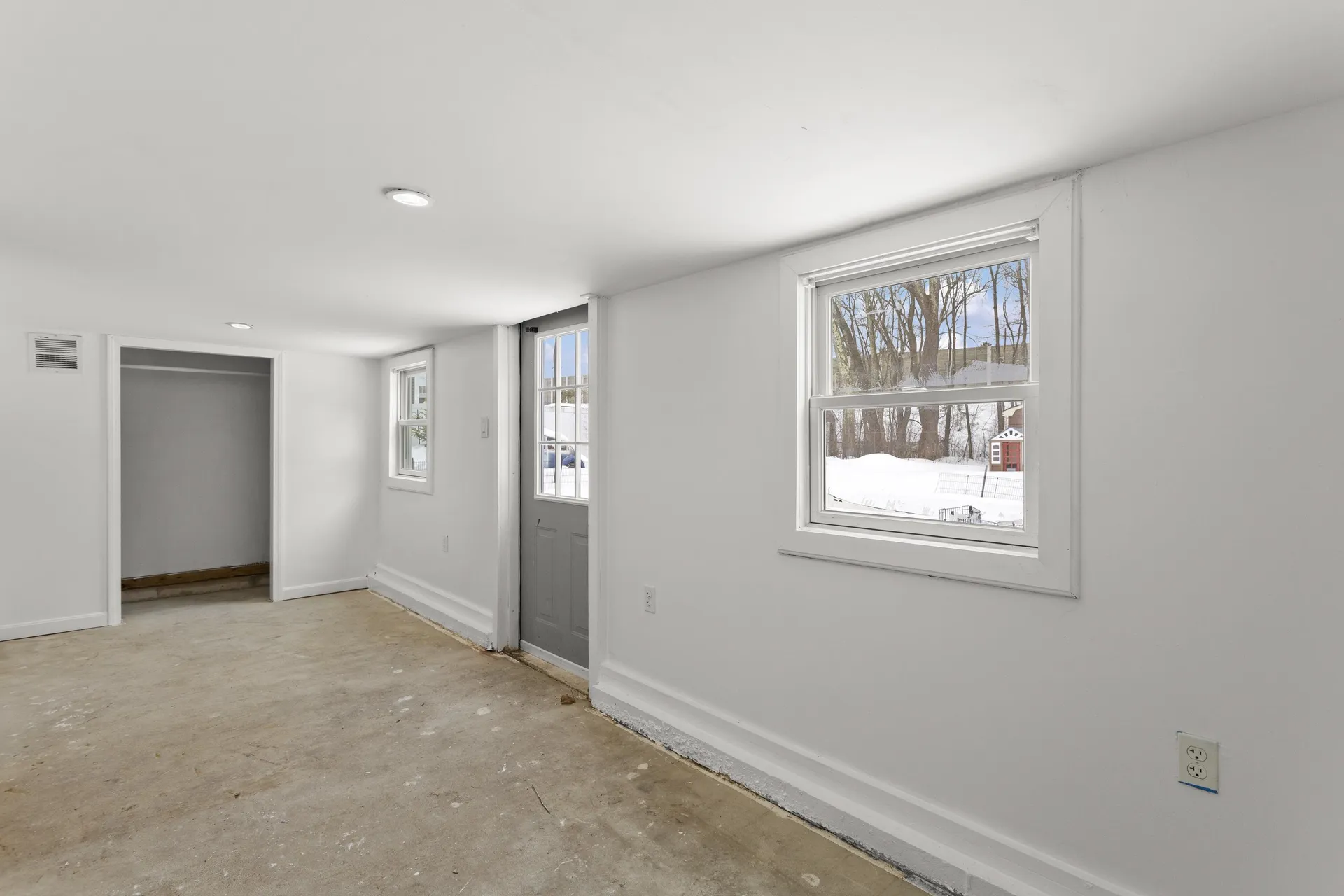 50 Haigh Avenue Salem NH 03079