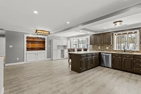 50 Haigh Avenue Salem NH 03079
