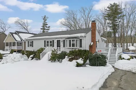 50 Haigh Avenue Salem NH 03079