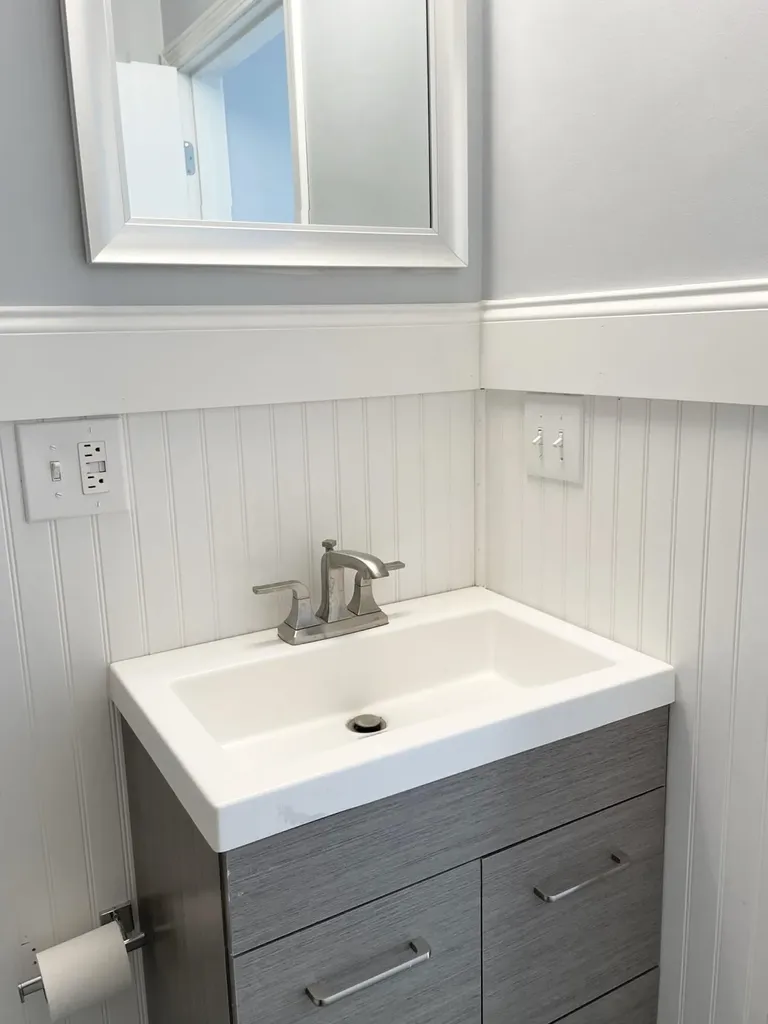 1311 Hanover Street Manchester NH 03103