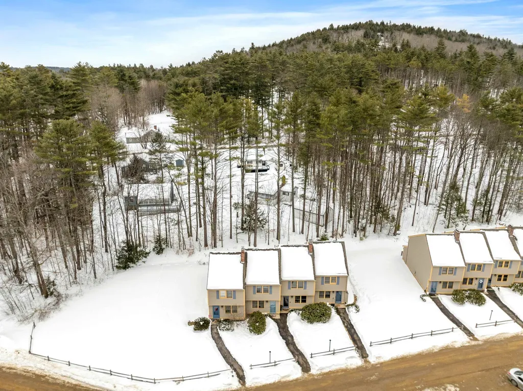 35 Lakewood Pines Road Bristol NH 03222