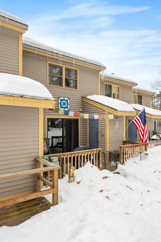 35 Lakewood Pines Road Bristol NH 03222