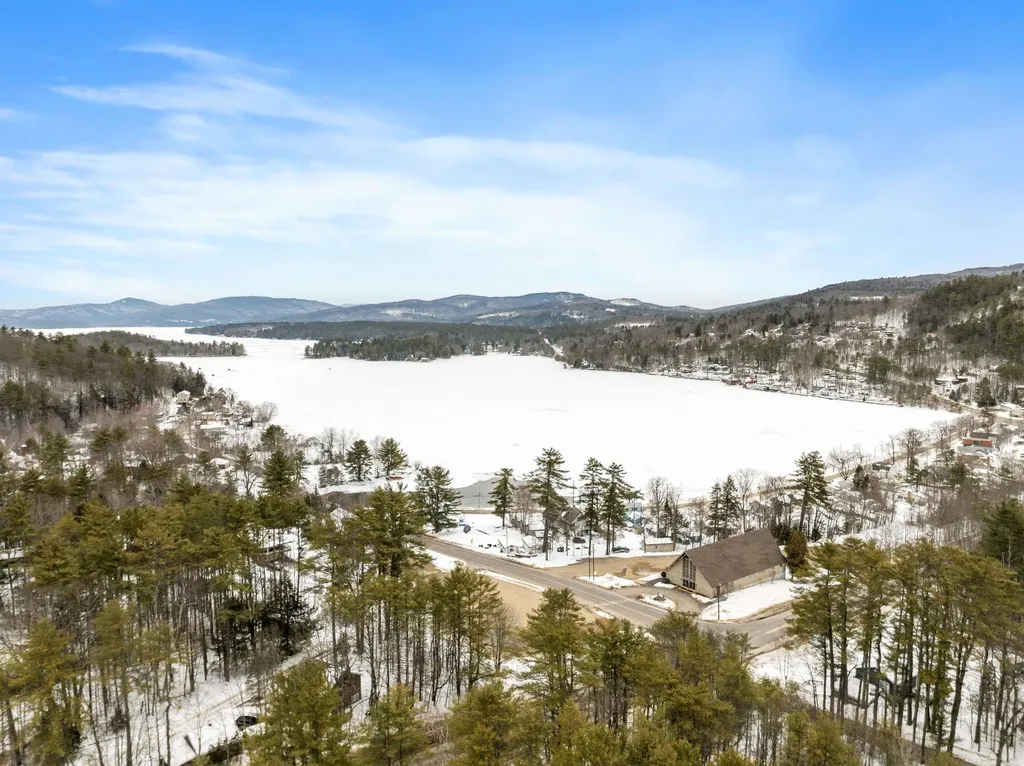 35 Lakewood Pines Road Bristol NH 03222