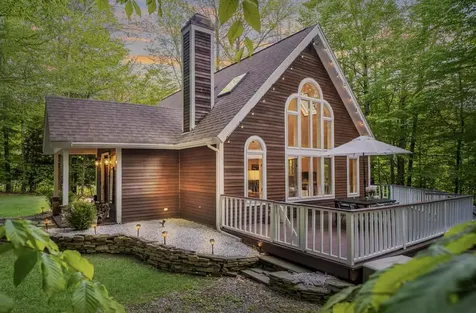 34 Binney Brook Road Wilmington VT 05363