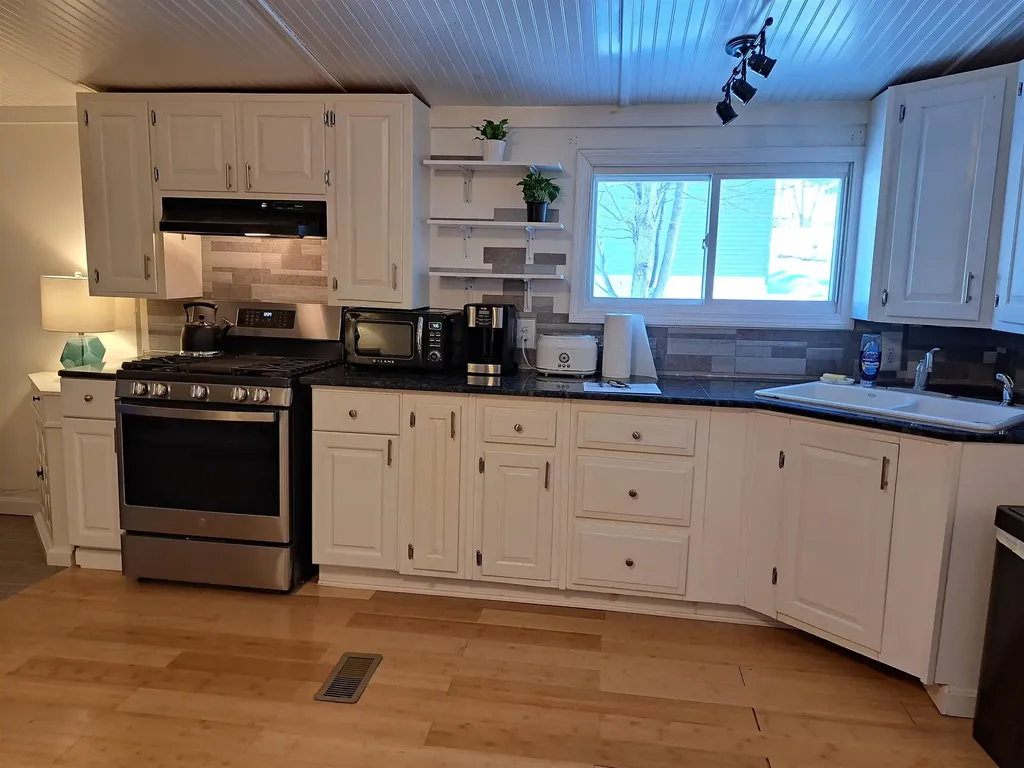 1025 Mountainview Avenue Charlestown NH 03603