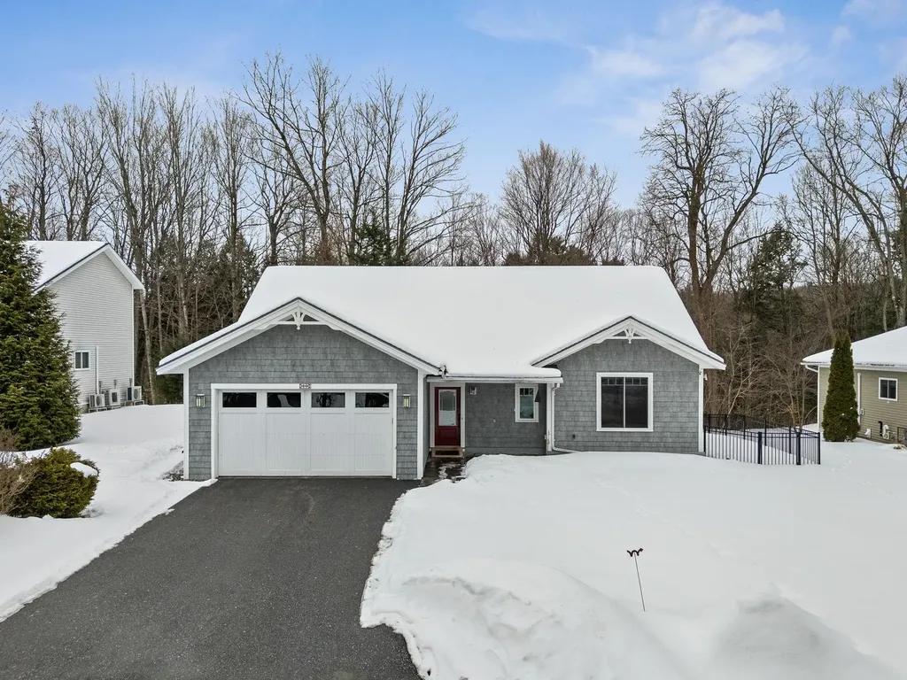 64 Webster Ridge Shelburne VT 05482