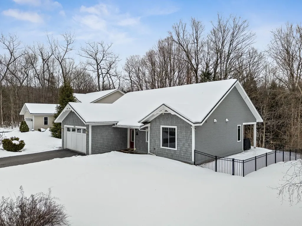 64 Webster Ridge Shelburne VT 05482