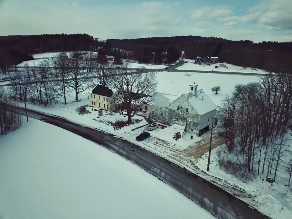 79 High Street Pittsfield NH 03263