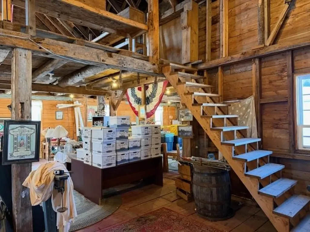 79 High Street Pittsfield NH 03263