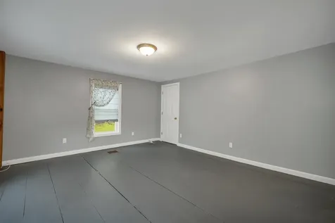 79 High Street Pittsfield NH 03263