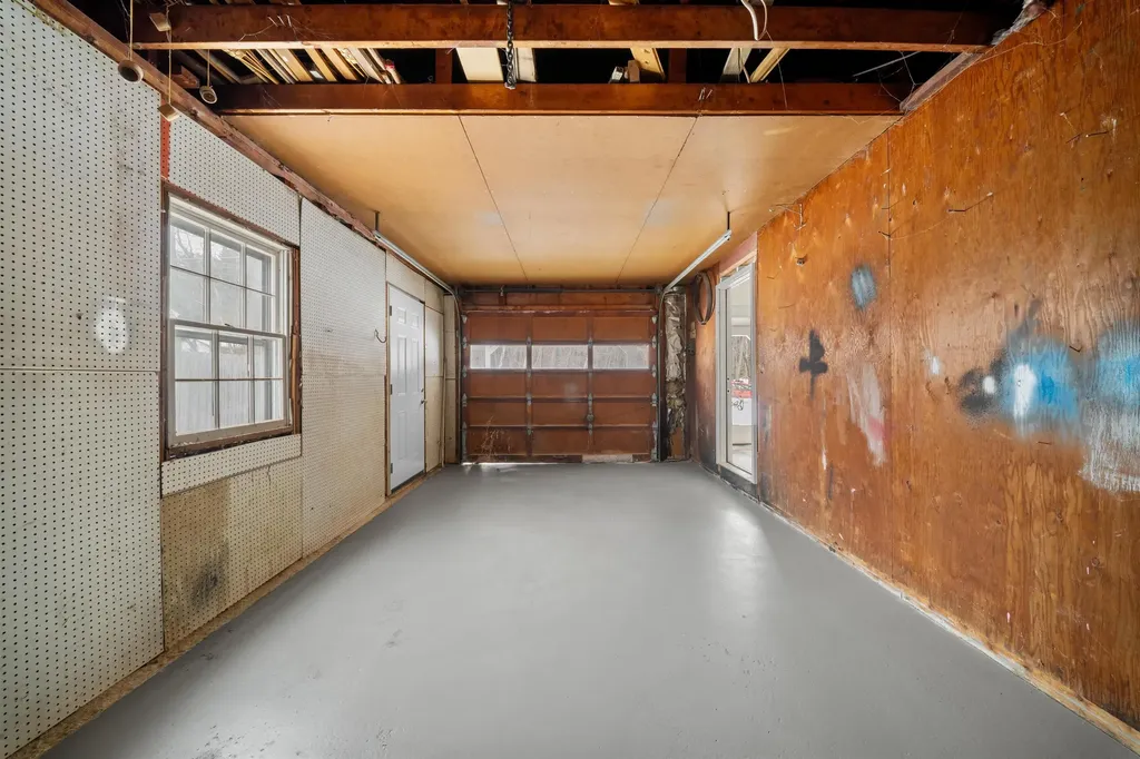 133 Lafayette Street Laconia NH 03246