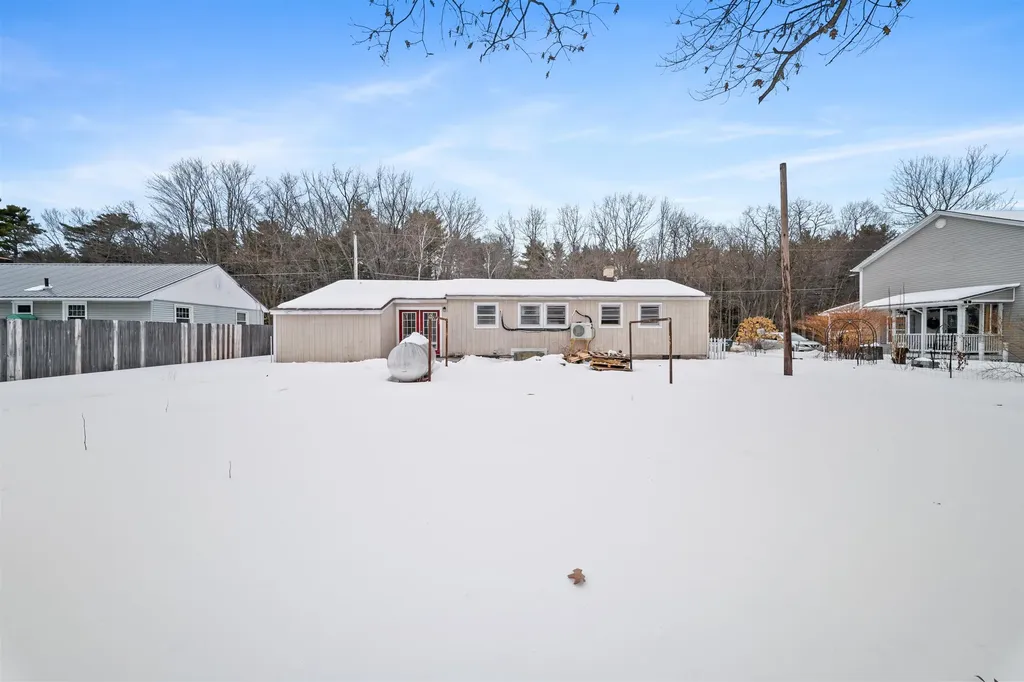 133 Lafayette Street Laconia NH 03246