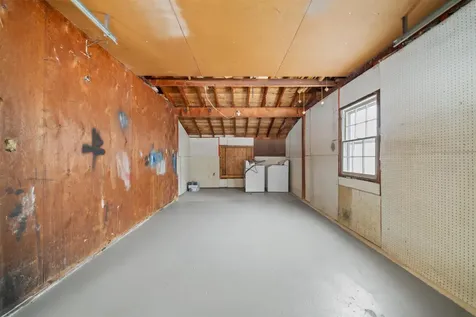 133 Lafayette Street Laconia NH 03246