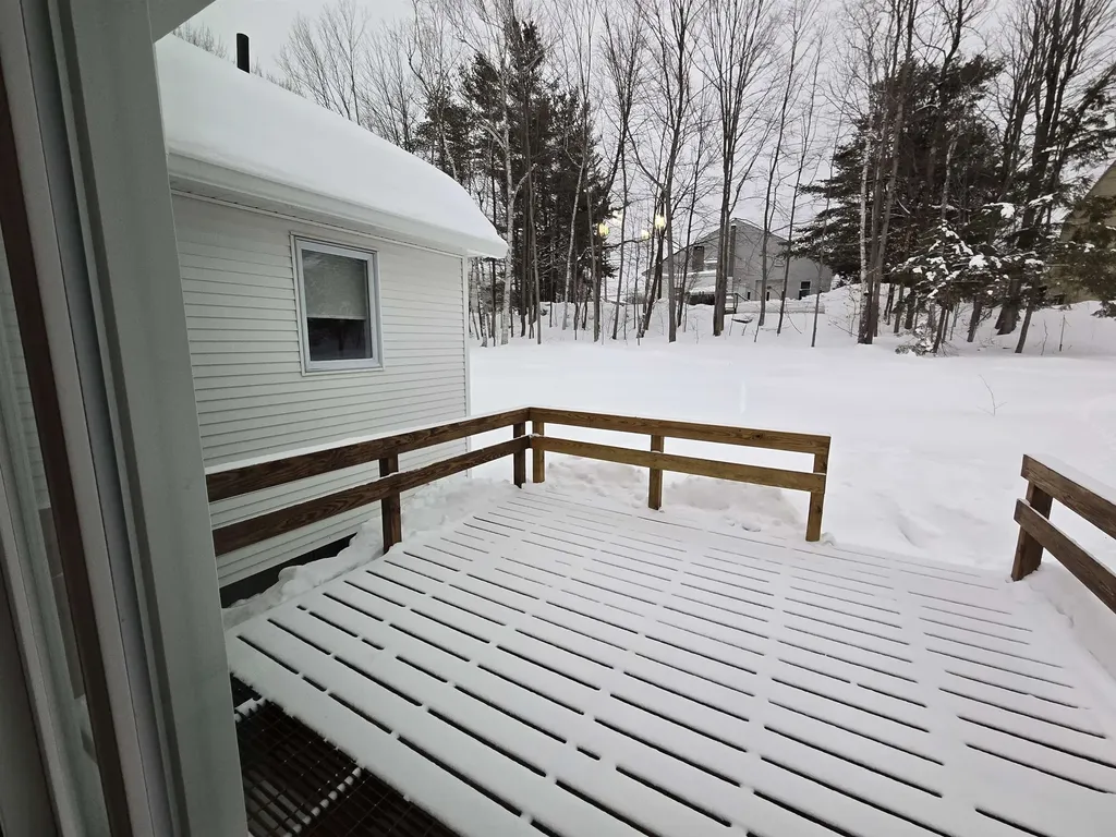 32 Homan Lane New London NH 03257