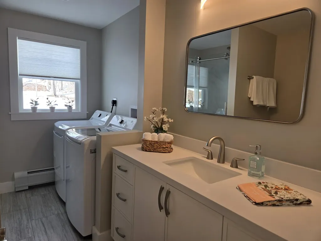 32 Homan Lane New London NH 03257