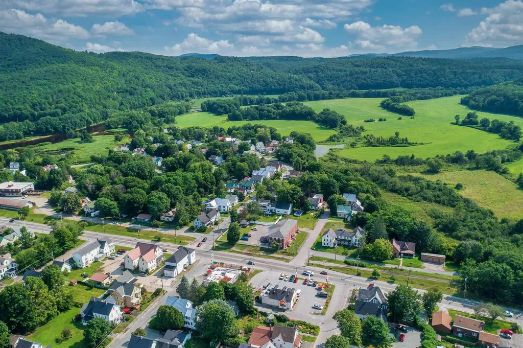 2 & 6 Perkins Place Haverhill NH 03785