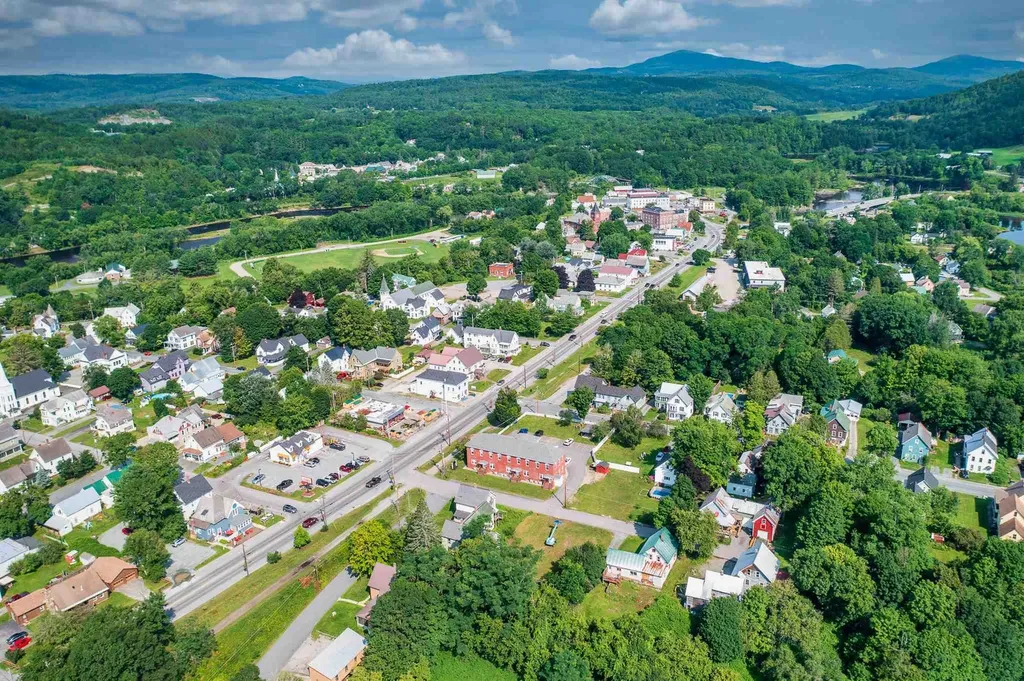 2 & 6 Perkins Place Haverhill NH 03785