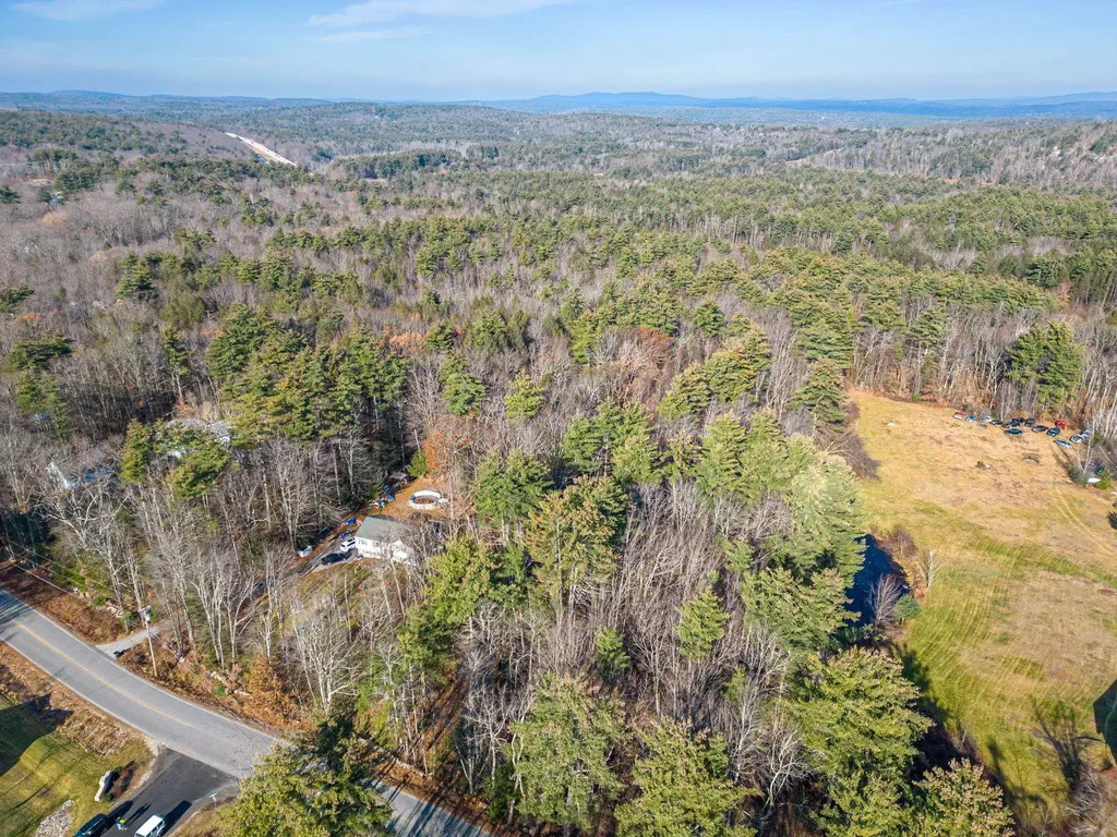 M20 L45 Green Road Raymond NH 03077