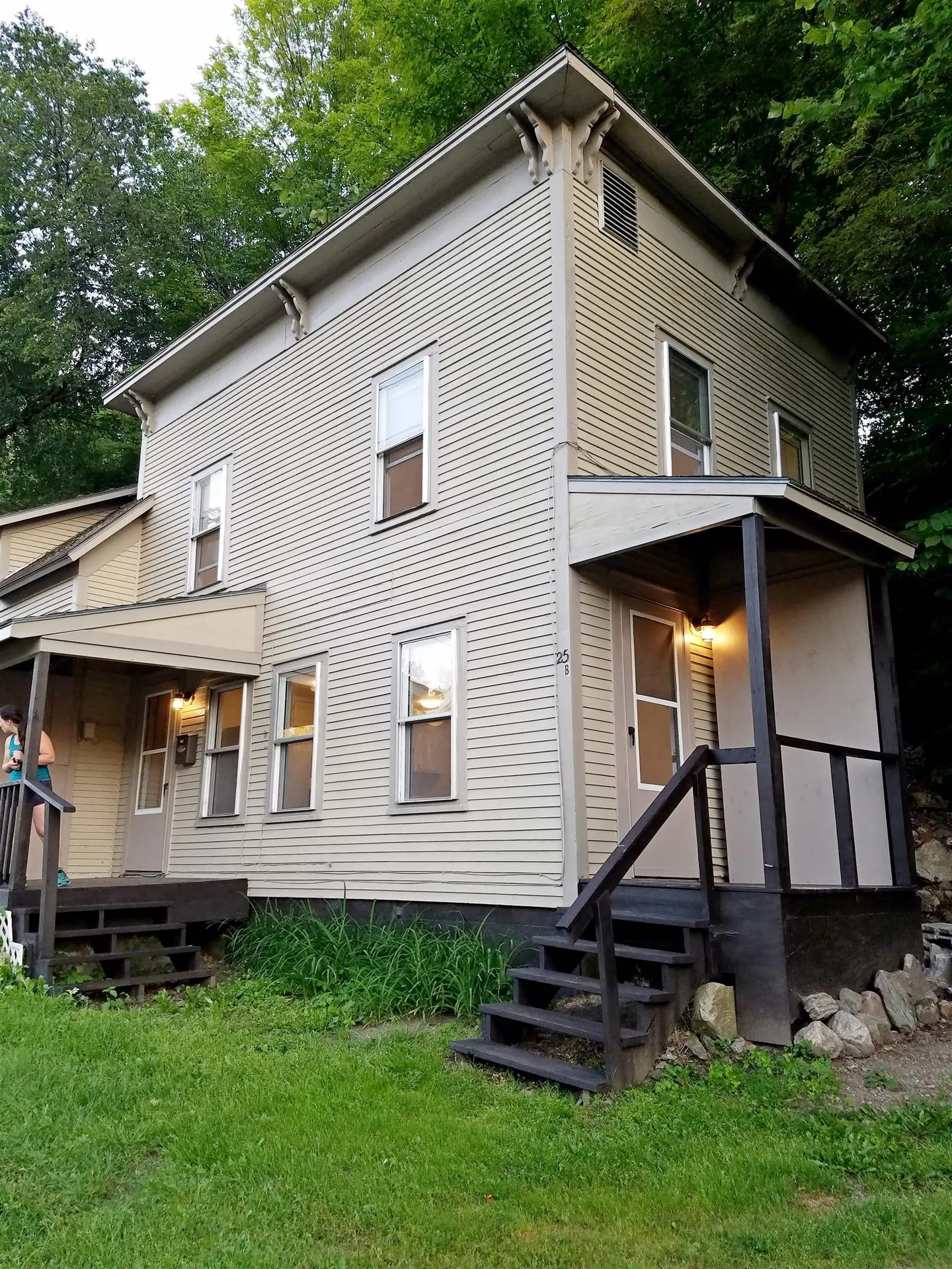 25 Ab South Street Bristol VT 05443