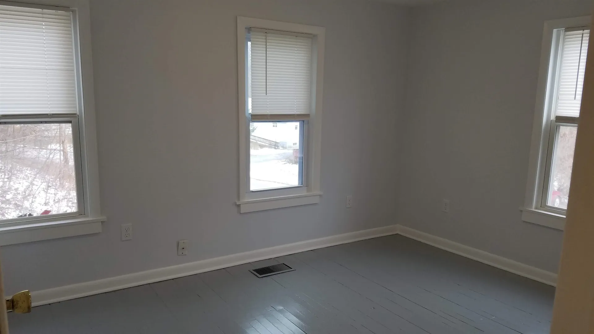 25 Ab South Street Bristol VT 05443