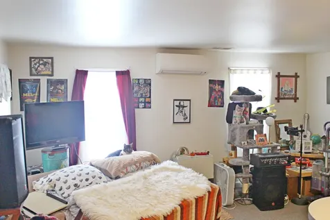 25 Ab South Street Bristol VT 05443