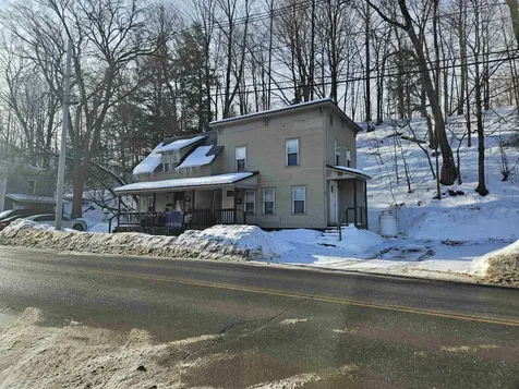 25 Ab South Street Bristol VT 05443