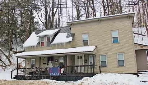 25 Ab South Street Bristol VT 05443