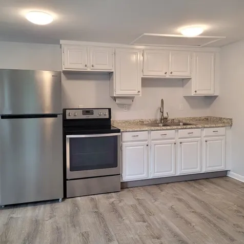 25 Ab South Street Bristol VT 05443