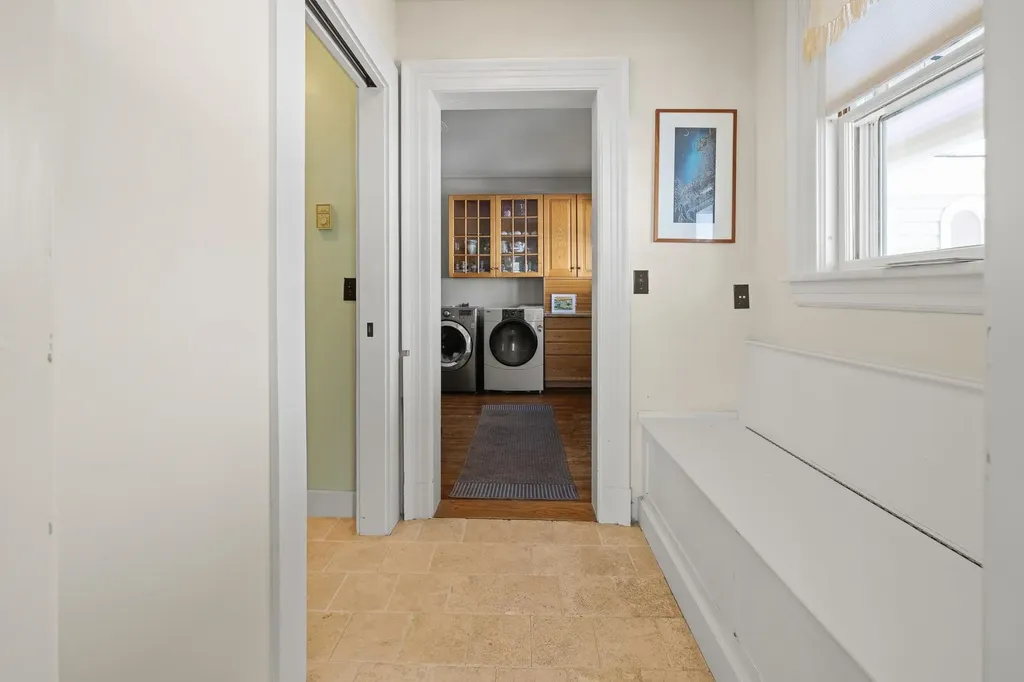 93 Chosen Vale Lane Enfield NH 03748