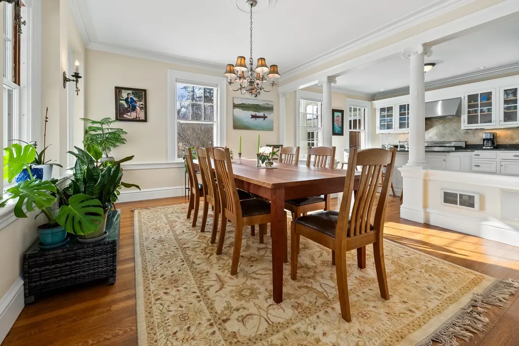 93 Chosen Vale Lane Enfield NH 03748