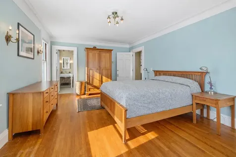 93 Chosen Vale Lane Enfield NH 03748