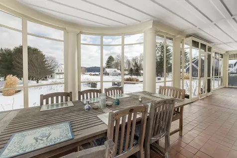 93 Chosen Vale Lane Enfield NH 03748