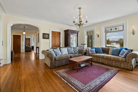 93 Chosen Vale Lane Enfield NH 03748