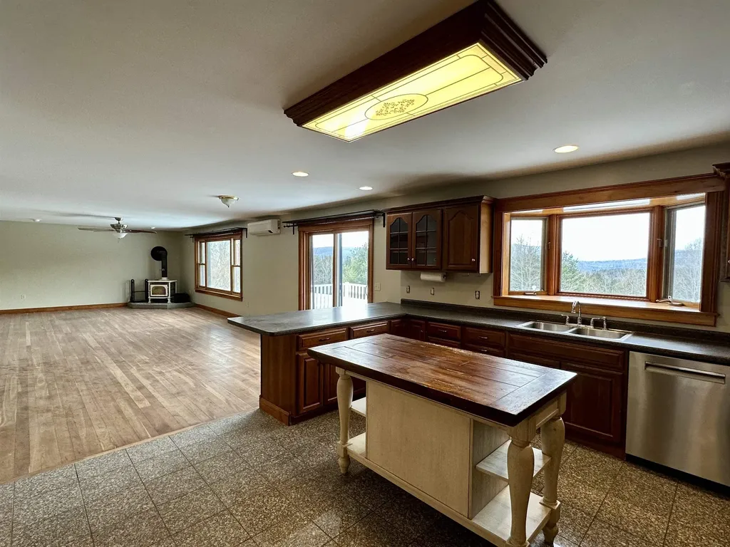 49 Sherri Lane Clarendon VT 05759