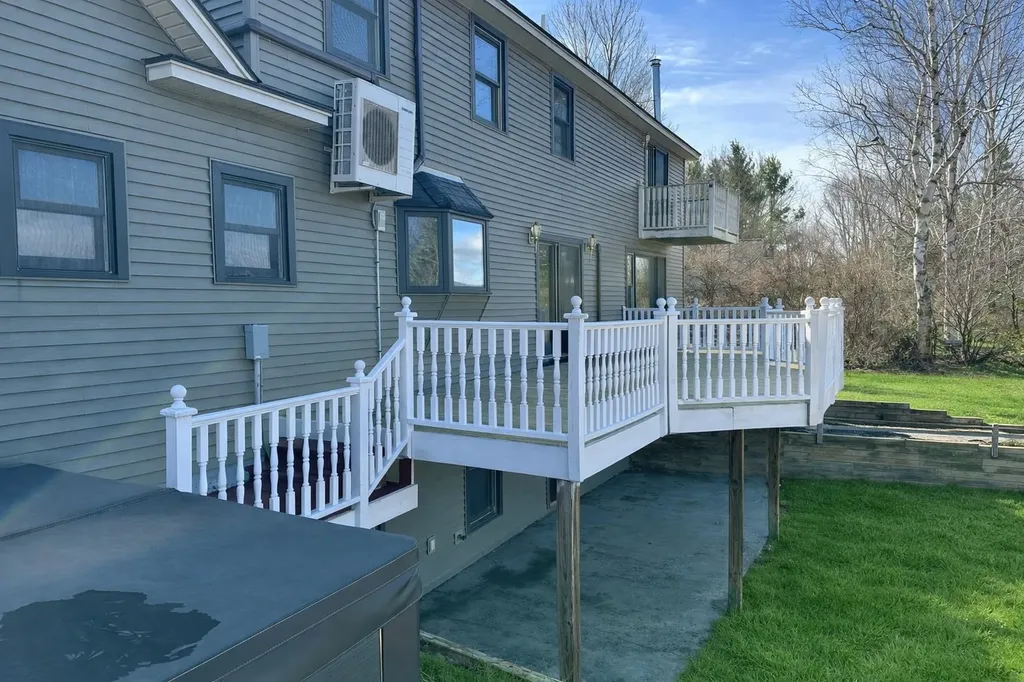 49 Sherri Lane Clarendon VT 05759