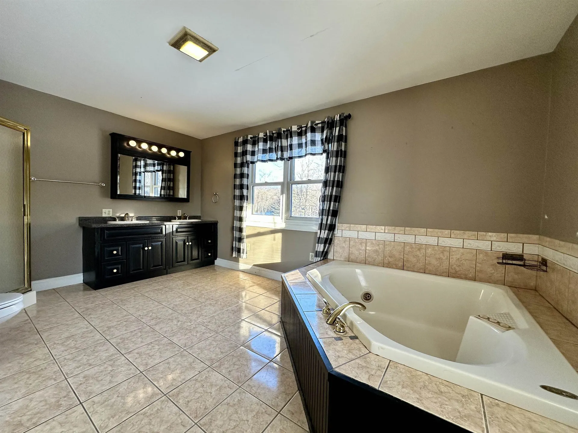 49 Sherri Lane Clarendon VT 05759