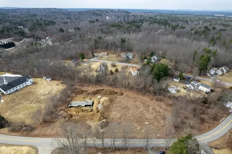 13-1 Dearborn Road Greenland NH 03840