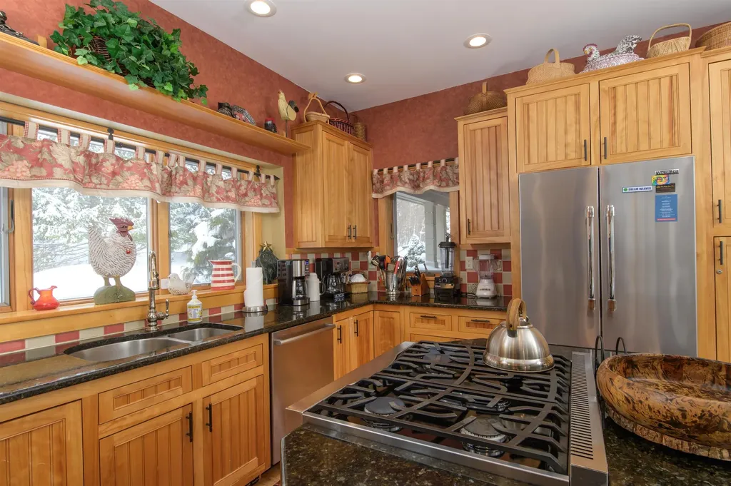 191 Moon Shadow Drive Ludlow VT 05149