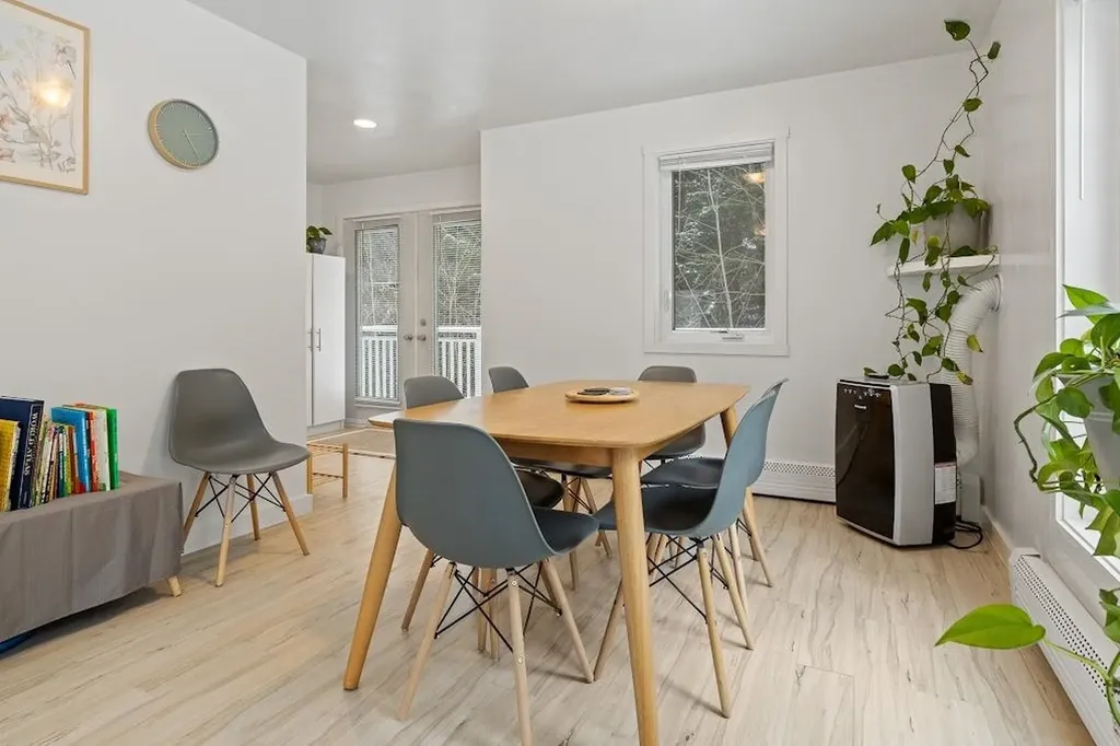 259 Jay Hill Road Hartford VT 05059