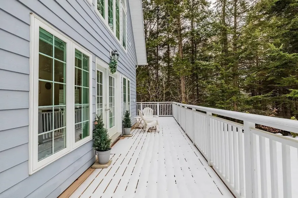 259 Jay Hill Road Hartford VT 05059