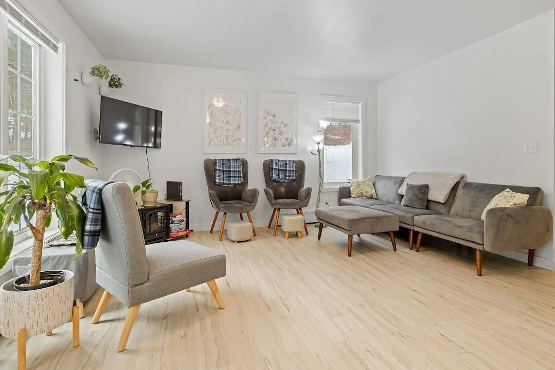 259 Jay Hill Road Hartford VT 05059