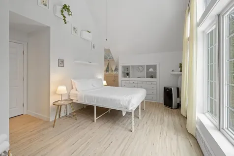 259 Jay Hill Road Hartford VT 05059