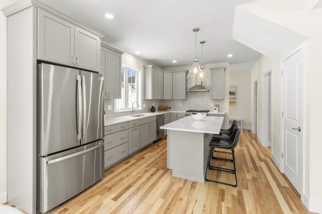 8 Megans Way Epping NH 03042