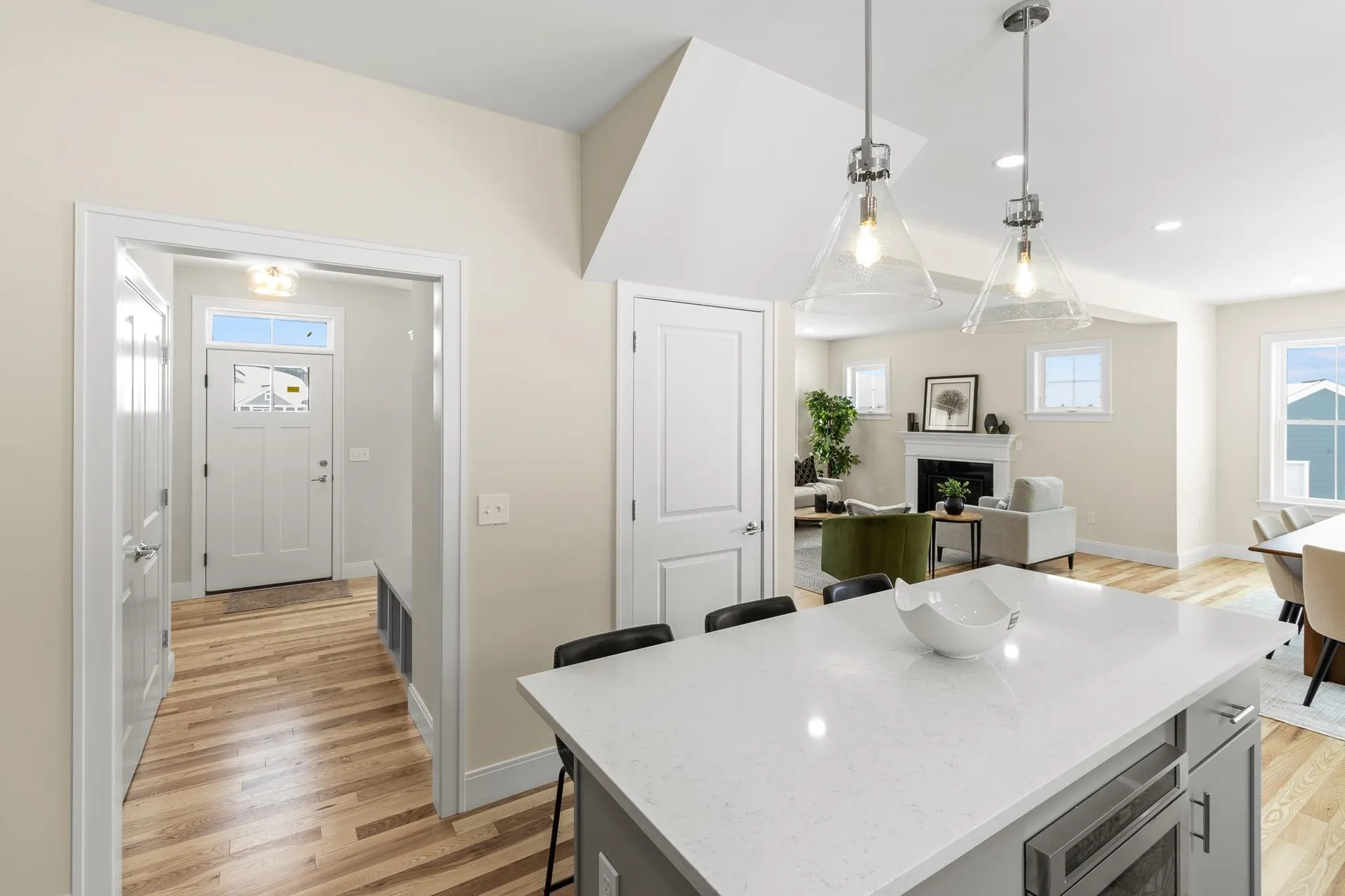 8 Megans Way Epping NH 03042