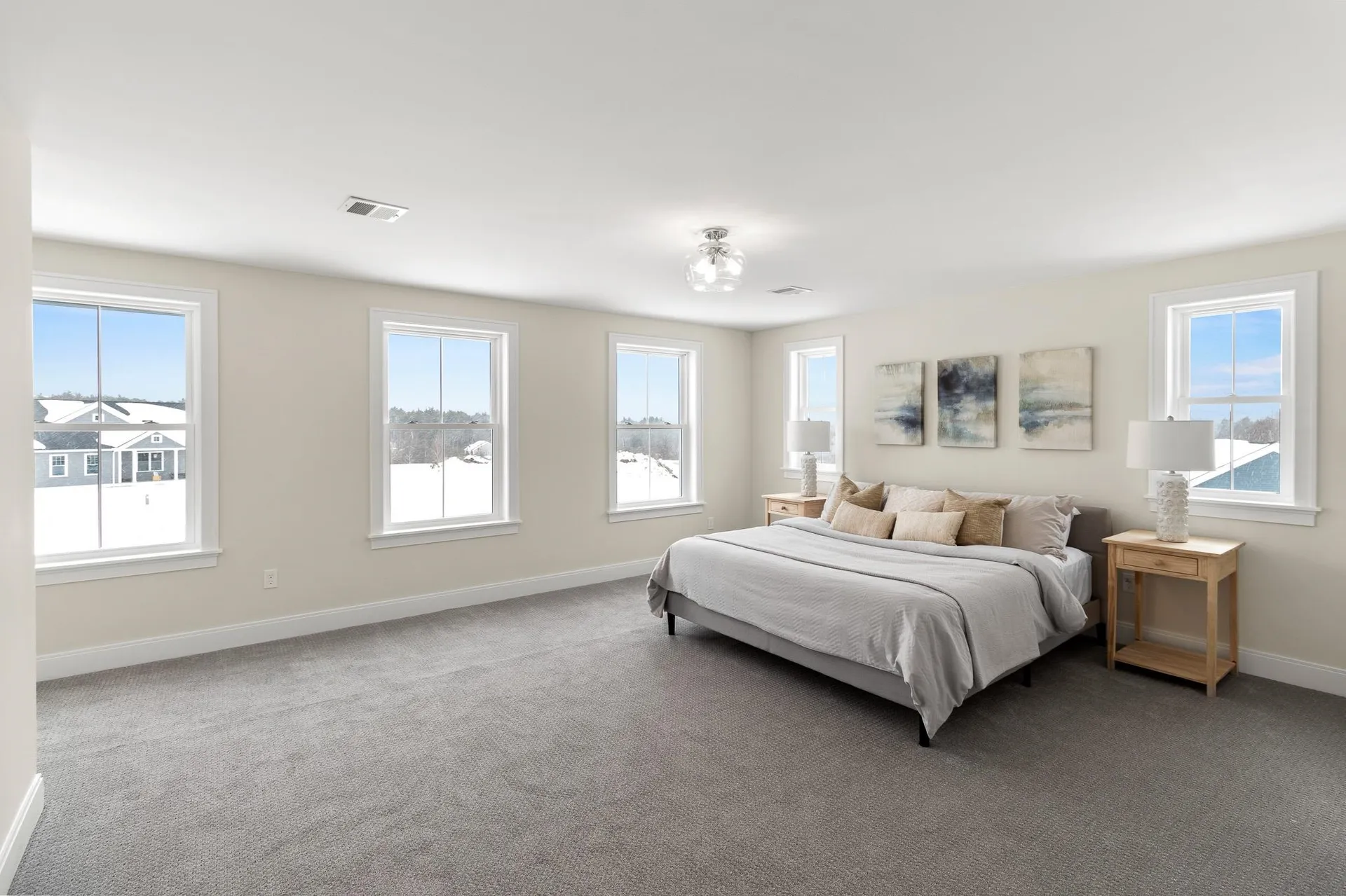 8 Megans Way Epping NH 03042